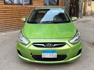 hyundai-accent-rb